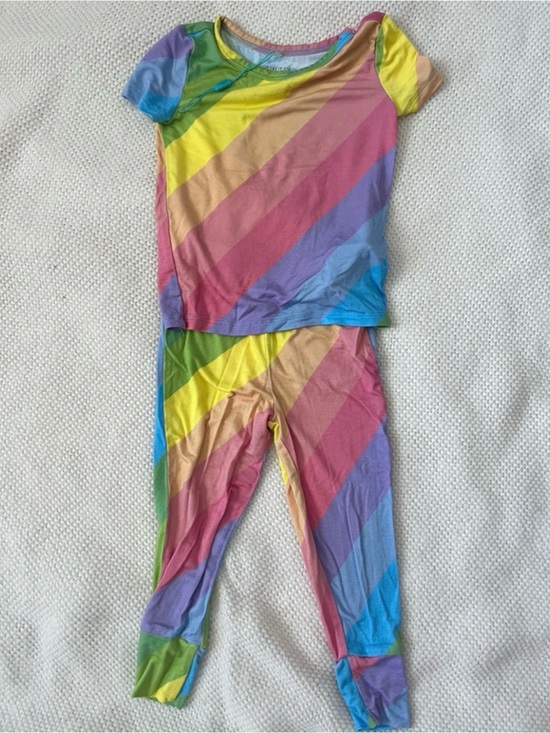 Posh Peanut Other - Posh Peanut Rainbow Bamboo Pajamas 18-24M One Piece Romper